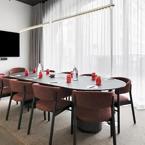 radisson-red-helsinki.tophotelshelsinki.com/